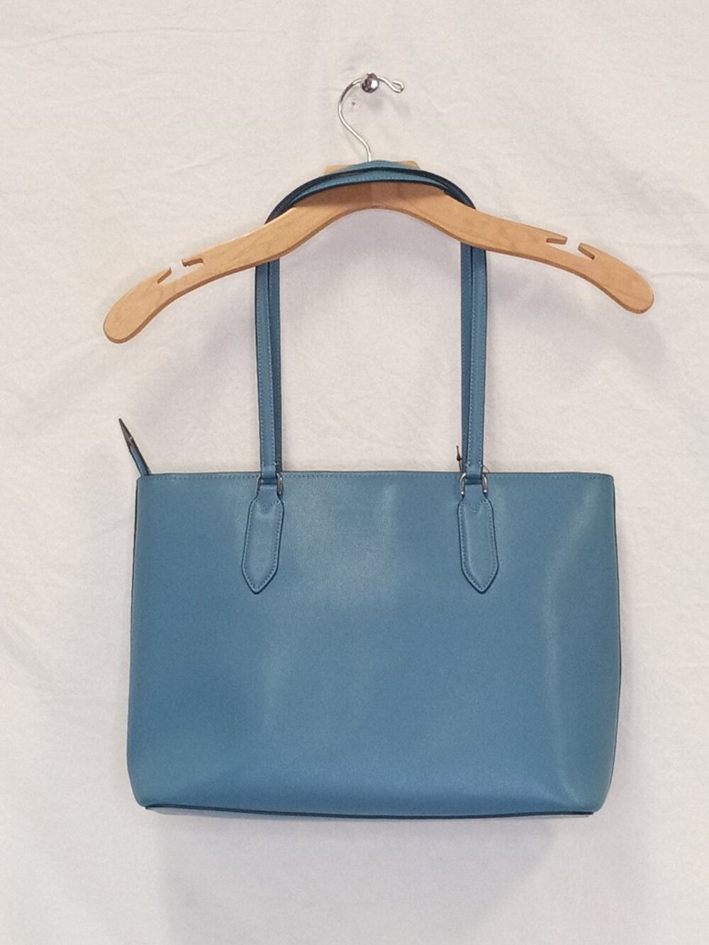 Kate Spade Tote - Picture 2 of 3